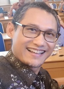DR. Ir. M.Eng. Win Sukardi, M.M., MBA, M. Hum